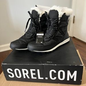 Women’s Sorel Whitney short boot - size 10 - black